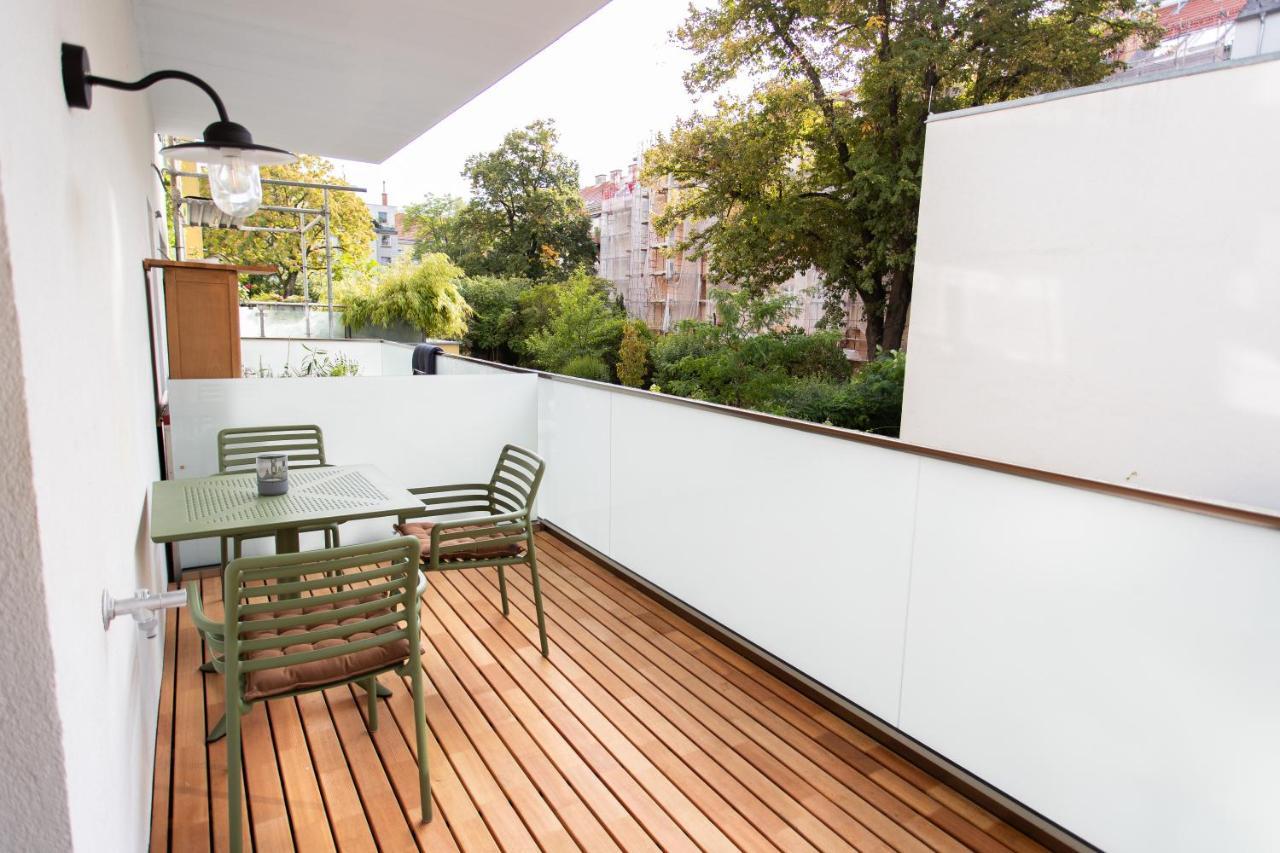 Stilvolle Wohnung Mit Ruhig Gelegenem Balkon Viena Exterior foto